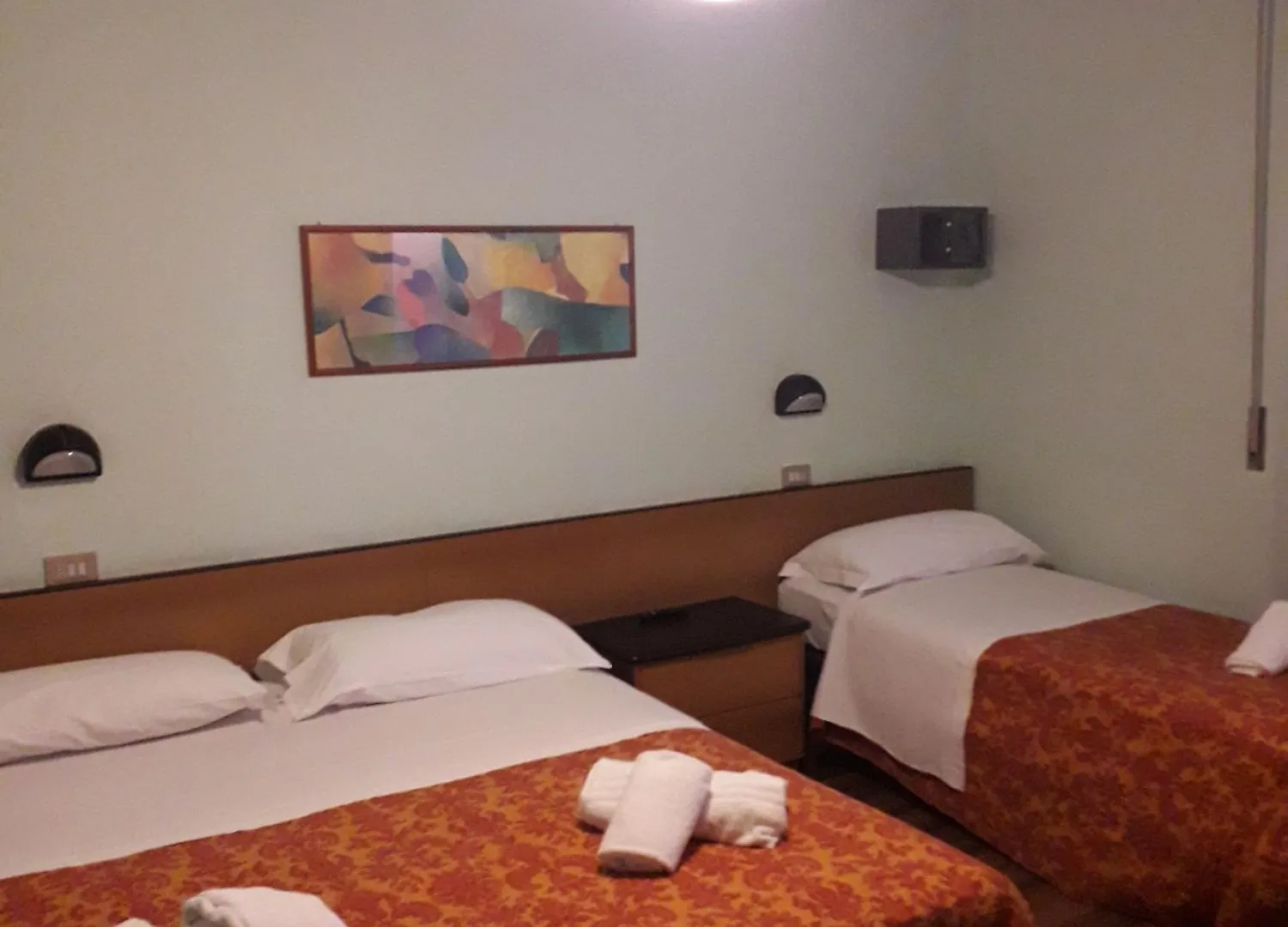 Niagara Hotel 里米尼
