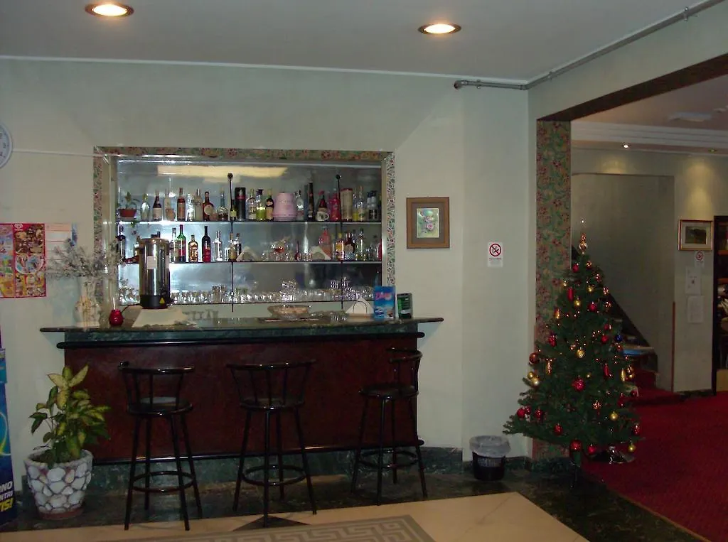 Niagara Hotel 里米尼